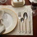 Jogo de Talheres LUWAVE 24 Peças em Aço Inox com Detalhes Dourados – Design Clássico e Elegante - Imagem 2